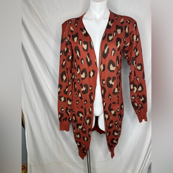Rustic Red Leopard Fall Cardigan with Pockets! Size Medium - Picture 2 of 6